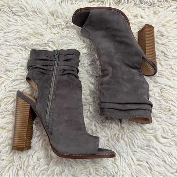 Liliana gray slouchy ankle booties with peep toe  7.5 - Picture 4 of 8